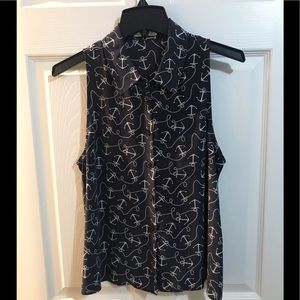 Great condition: Equipment 100% silk sleeveless blouse, size Med
